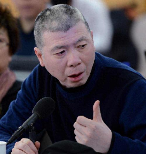 冯小刚的两婚两妻：前妻张娣至今未婚，现任徐帆至今不生育