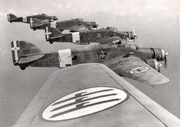 二战老照片：意大利萨沃亚SM.79轰炸机小传