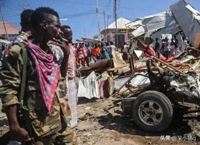 ​从牧羊女到世界名模，世界反割礼第一女性“沙漠之花”华莉丝迪里