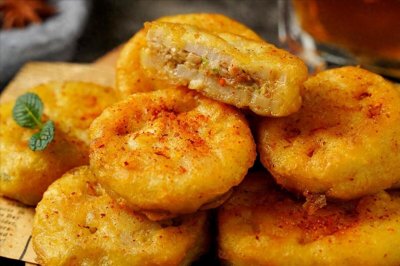 ​炸藕盒，面糊是关键，别再用水调制，谨记2要点，又酥又脆不油腻