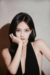 ​黑化后的李一桐更美了