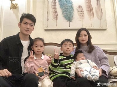 ​“烧饼帅哥”12年后再上热搜：从打工人变成创业者，做自己擅长的事内心很踏实