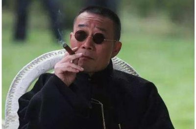 ​上海滩冯敬尧的原型人物，手下曾有几千号人，坚决不做走狗汉奸