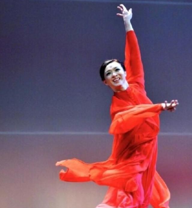 刘诗涵图片及资料（六位变性名人盘点介绍）