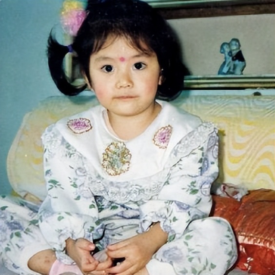 “国民初恋”谭松韵，出道15年无绯闻，却在事业上升期突发变故