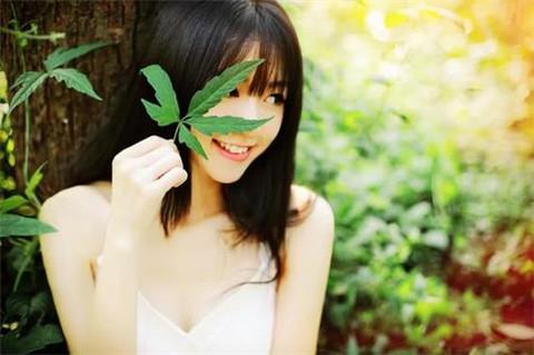 沉闷的聊天气氛让彼此尴尬