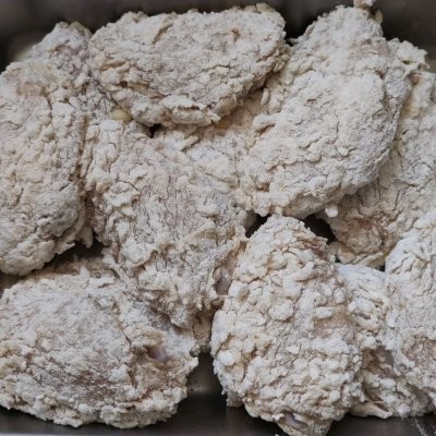 油炸鸡翅怎么做（几分钟快速搞定肯德基炸鸡翅）