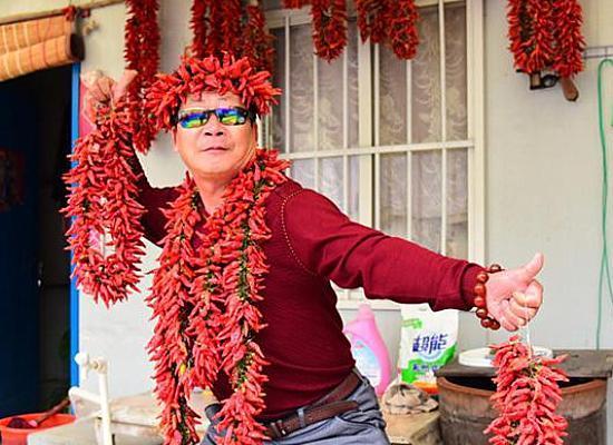 中国辣王李永志，曾当众吃下一袋辣椒面，现在的他还以吃辣为生？