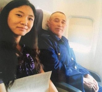 ​1987年湖北女婴被收养，养父扛煤气供她读博，亲生父母找来想认回