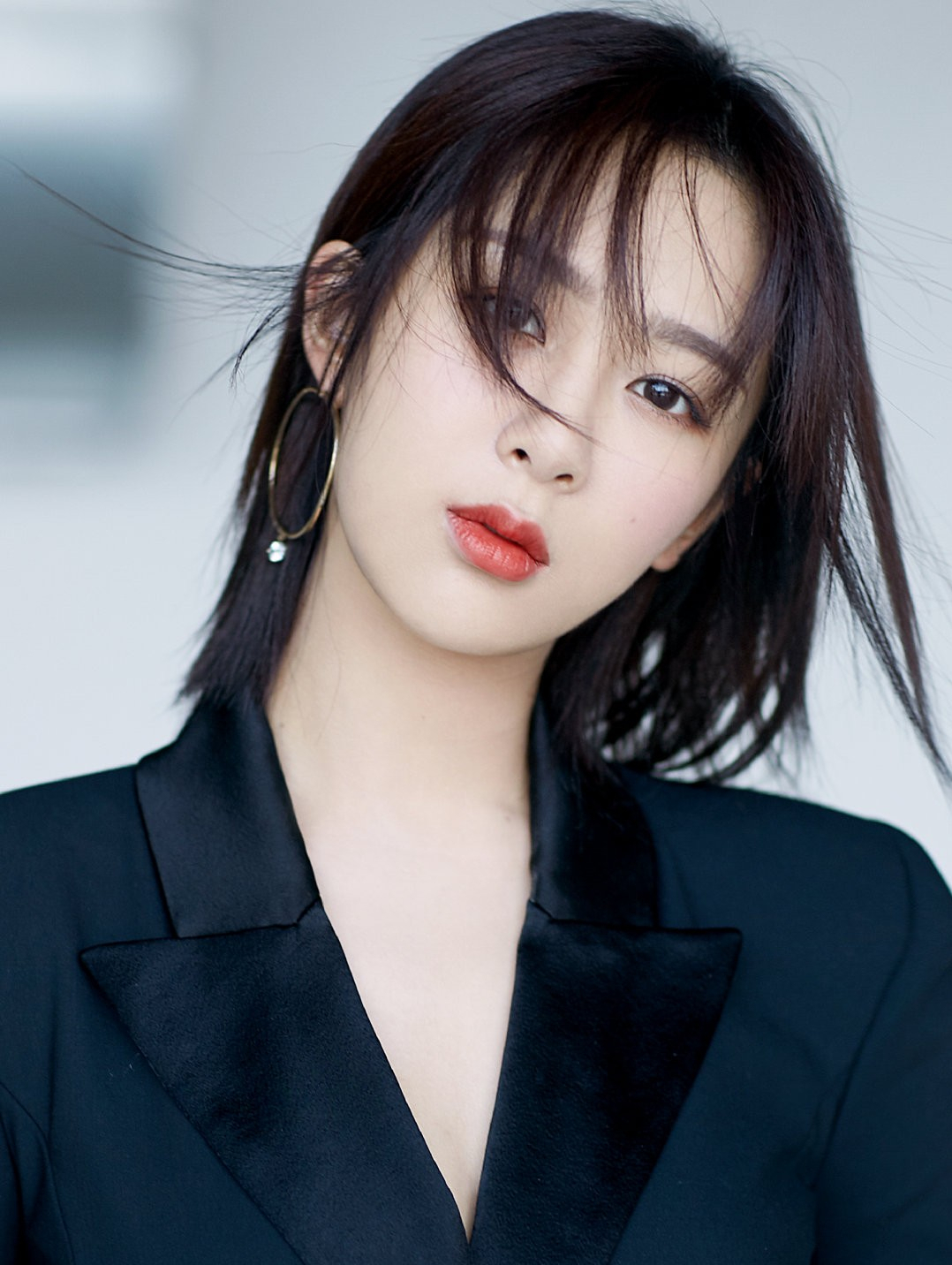 “重情重义”杨紫：群演爆出不为人知秘密，圈内前辈抢着为她说媒