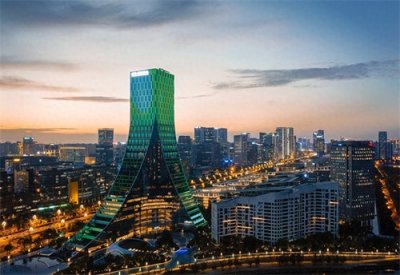 ​为什么说＂少不入川，老不出蜀＂？又为什么成都称为＂天府之国呢？