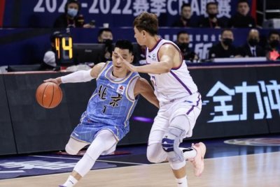 ​CBA的2大混血球员，祝铭震坐稳主力！那邱天在北京队的表现如何？