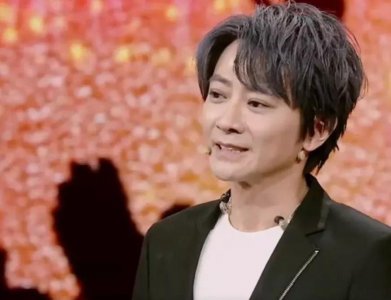 ​跌落神坛的巨星孙耀威，如今靠直播翻红，为何他被封杀这么多年？