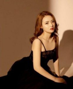 ​YY小白龙与大橙子离婚内幕：主播婚姻如何面临挑战