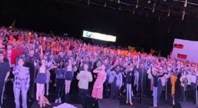 ​刘敏涛唱歌表情管理失控回应我没醉怎么回事 刘敏涛表情失控原因曝光