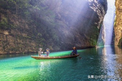 ​湖北恩施屏山峡谷——中国版“仙本娜”