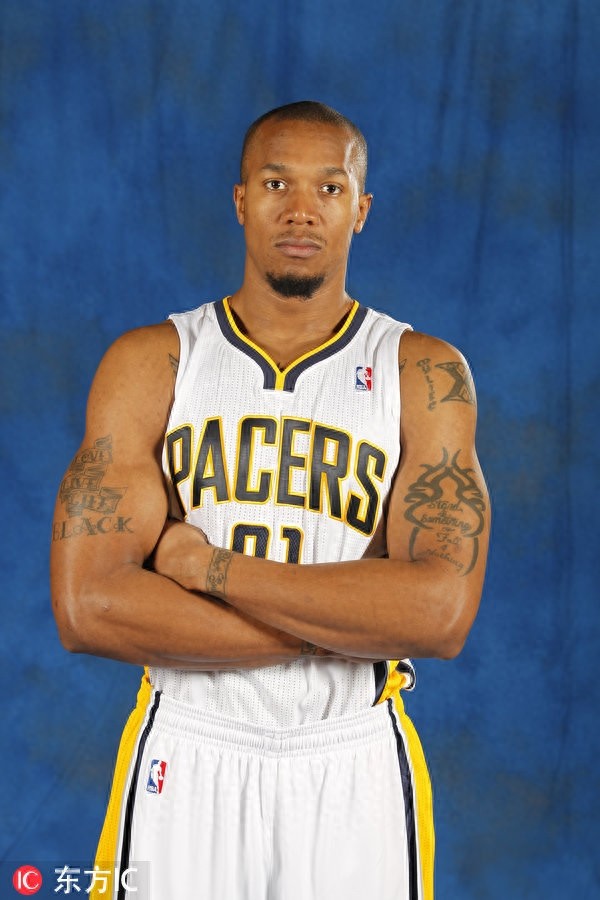 大卫-韦斯特退役结束15年NBA生涯 曾两度获得总冠军