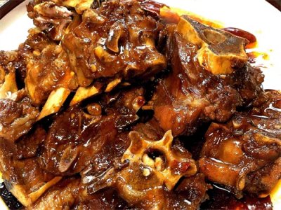 ​秘制羊蝎子家常做法，香儿不膻好吃不腻，把骨头都嘬白了